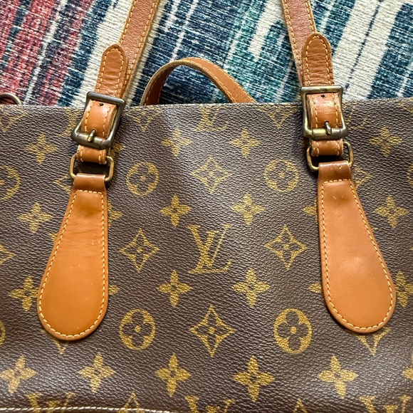 Louis Vuitton VINTAGE Monogram Bucket Purse w pouch, great used condition - Picture 11 of 16